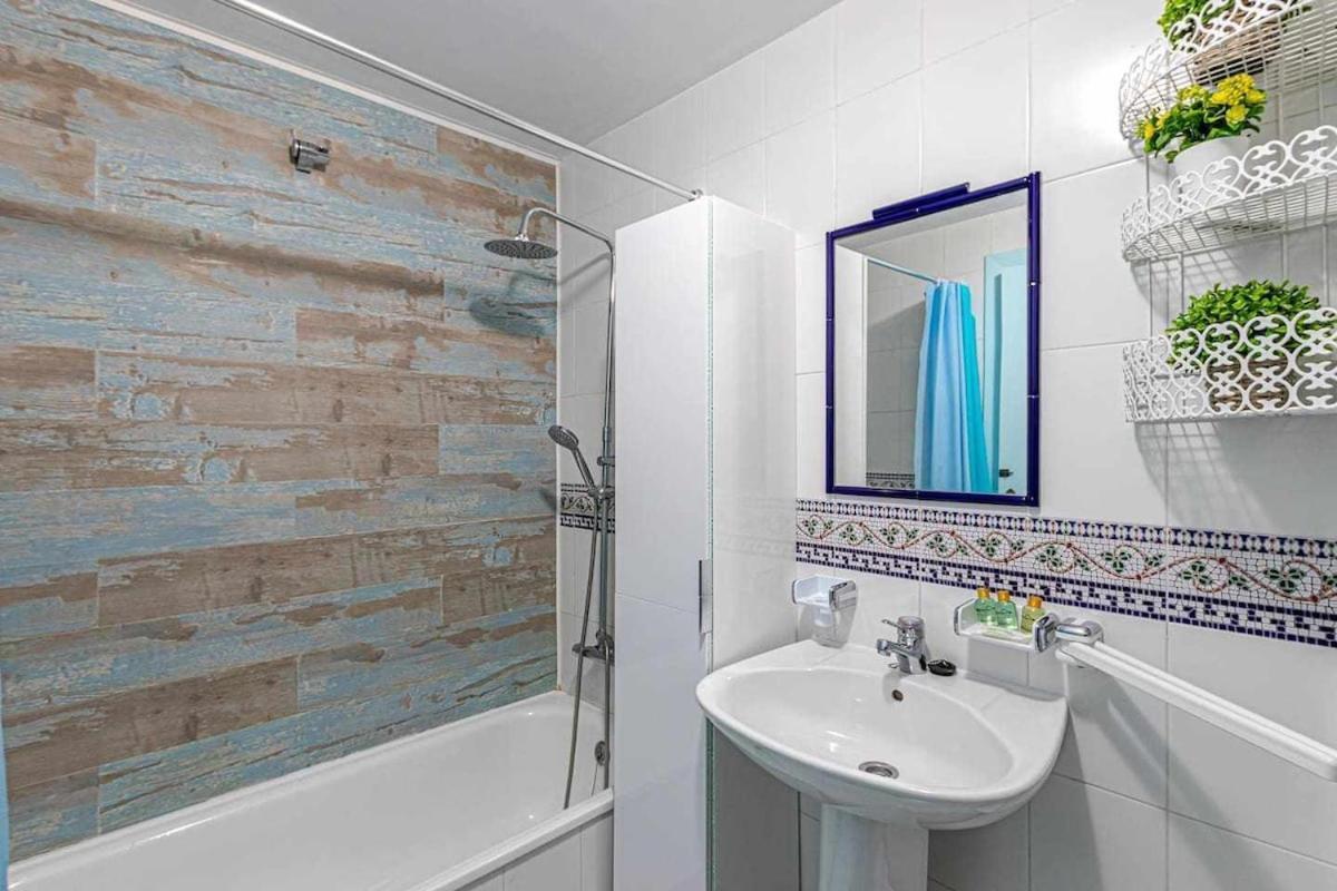 797 Holiday Rentals - Luminoso Piso Para 4 En Arroyo De La Miel Ngoại thất bức ảnh